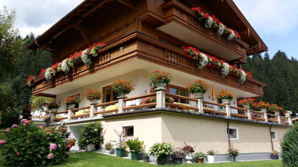 Haus Binder Hotel Рид им Цилертал Екстериор снимка